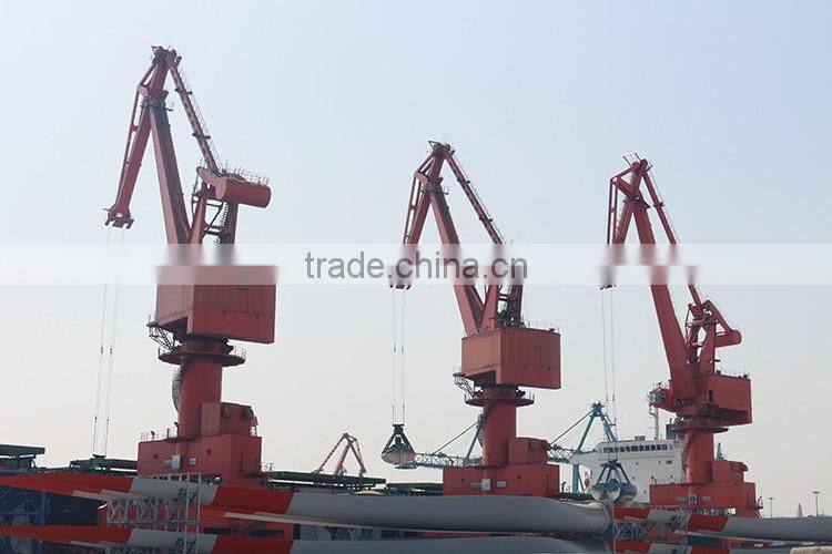 Reliability pedestal lifting harbour portal crane