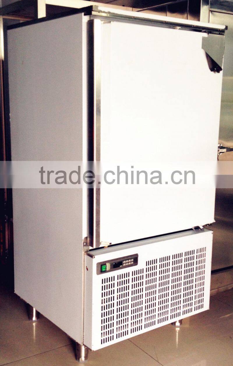 Small blast freezer for quick freezing