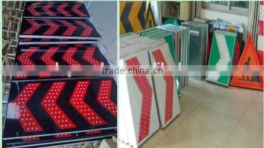 Solar LED sign board/ solar powered traffic arrow sign