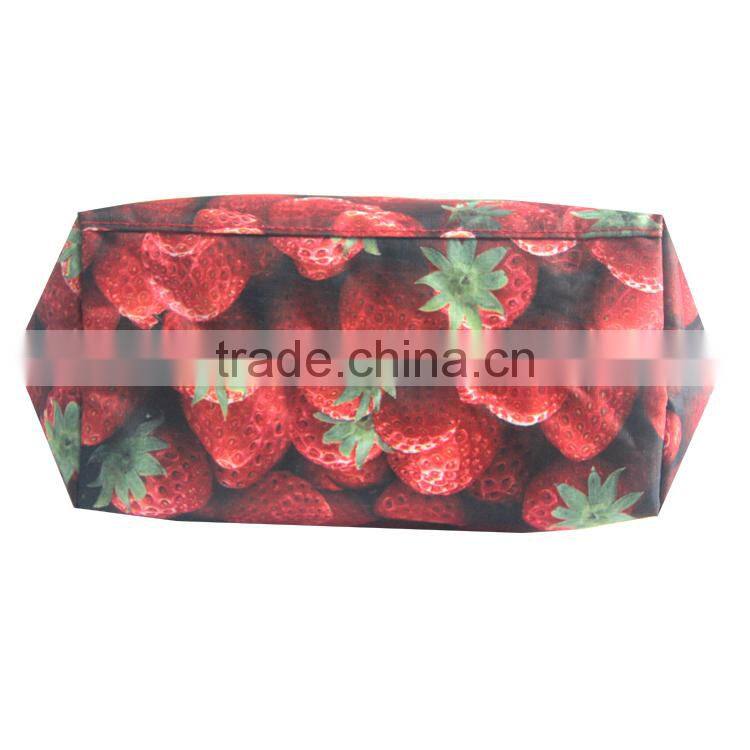 China factory good quality beautiful strawberry pattern thermal lunch bag, unique lunch bags