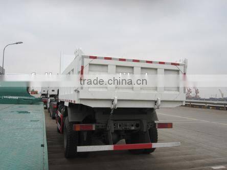 SINOTRUK 3-24 Cubic Oil/Water HOWO Tank Truck