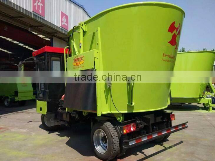 HONORSUN 4-8M3 cattle feed mixer