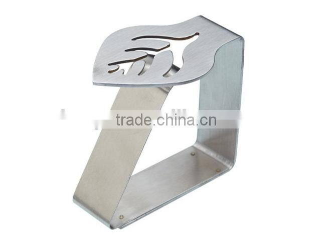 Maple Leaf Shape Hollow Out Stainless Steel Table Cloth Clip