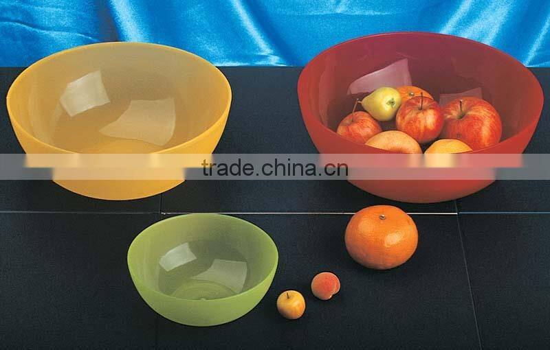 big round salad bowl