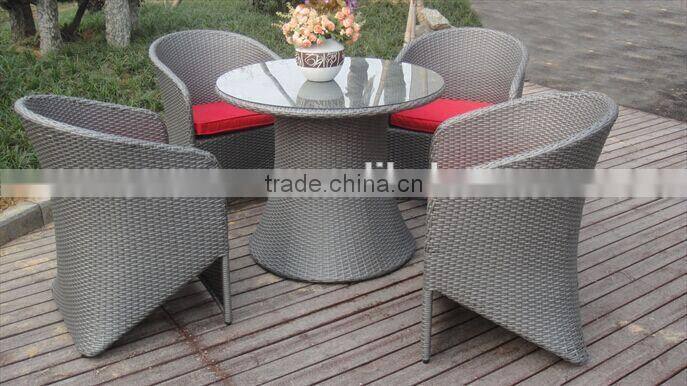 Rattan coffee shop tables and chairs