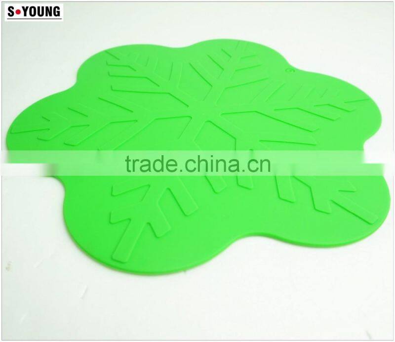 16153 snowflake shape silicone high temperature heat insulation mat