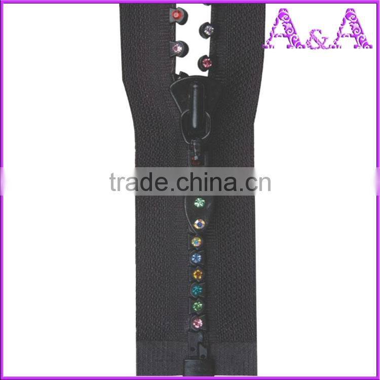 wholesale diamond zipper with diamond teeth different color and size