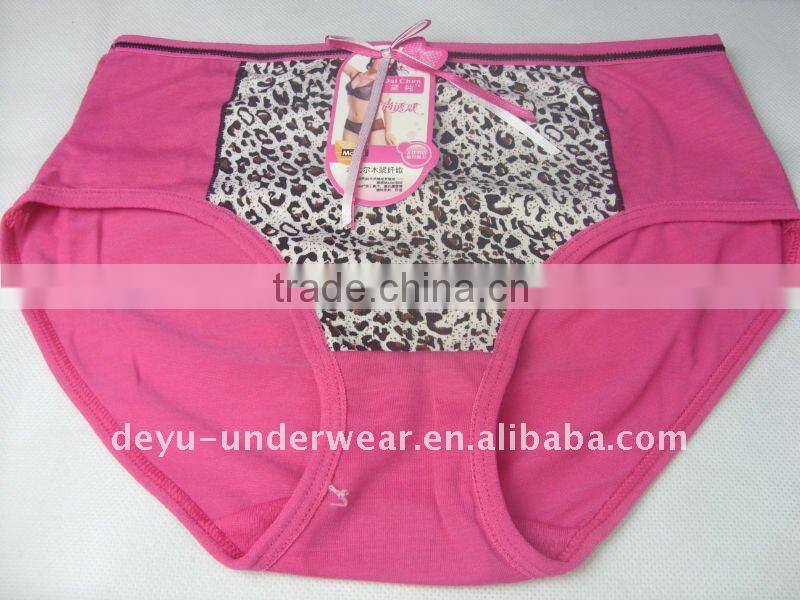 0.54USD Tiger Print Cotton Large Ladies' Panties(gdnk012)