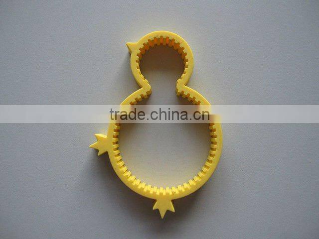 cute ,flexible food grade silicone bottle opener