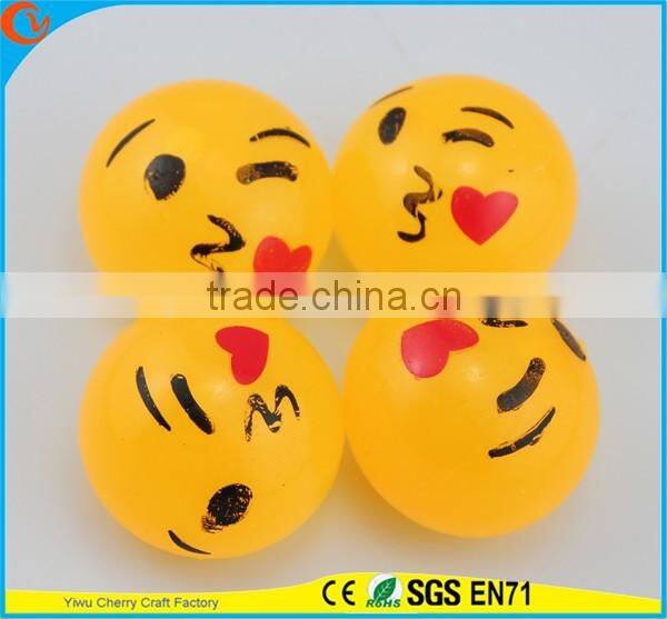 Hot Selling High Quality Novelty Design Emoji with Flying Kiss Face Splat Ball Toy