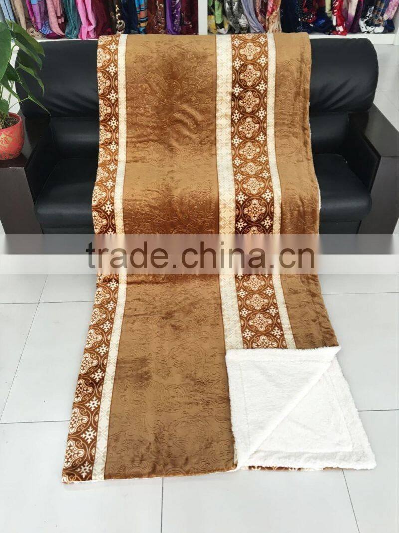 2016 new design luxury 2ply embossed flannel blnaket with sherpa