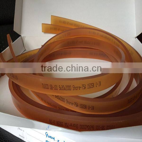 White pointed screen squeegee (TUICO)