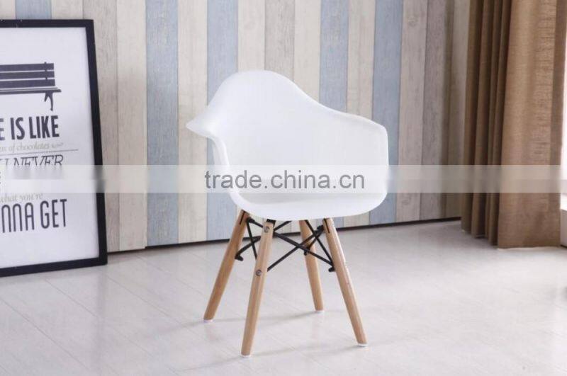 Dining room furniture modern design plastic chair with steel frame
