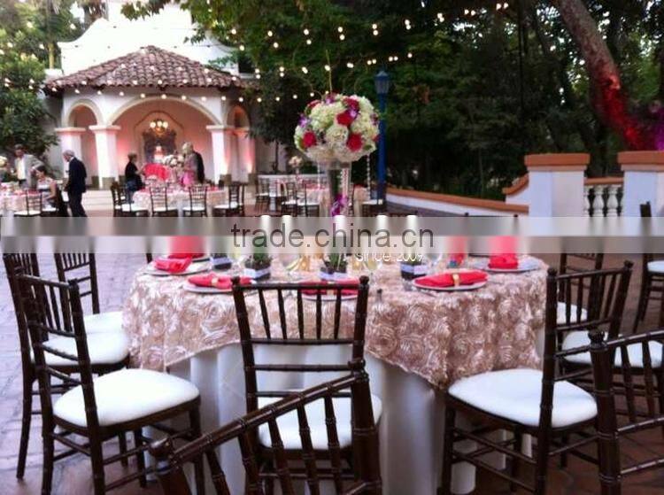 Champagne Grandiose Rosette Table Overlays
