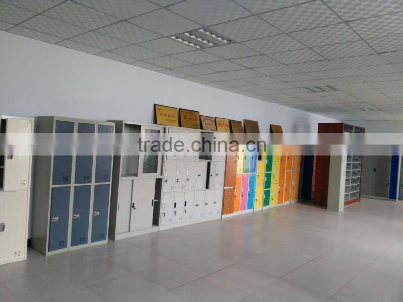 supply high quality and good design 5 doors metal lockers