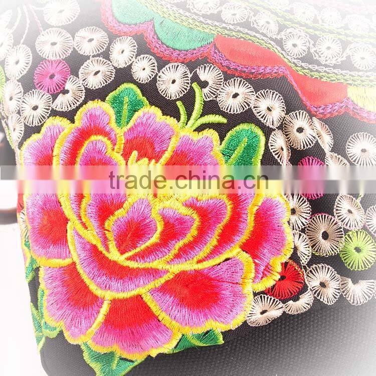 Fashion canvas embroidery handbag silk yarn embroidered handbags /tote bag for lady brand New Arrival