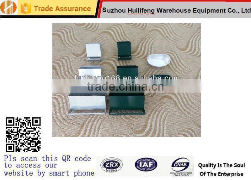 well-sized metal hay manger for rabbit