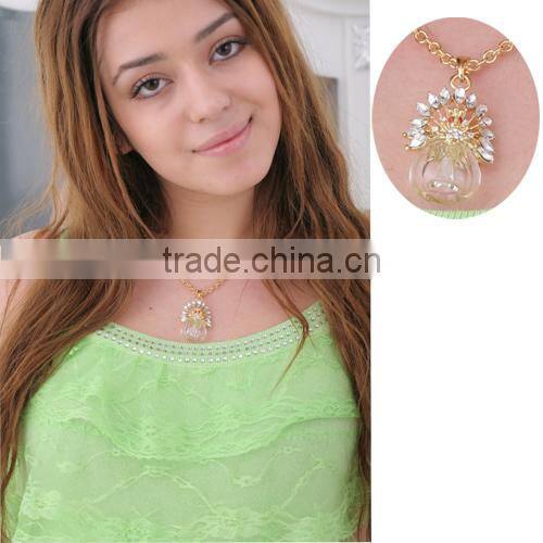 Beautiful Peacock Shape Jewelry Pendant Glass Perfume bottle jewelry