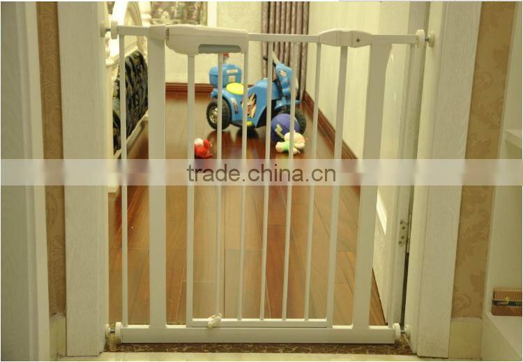 New Children's safety door good quantity Pet safety door stairs fence