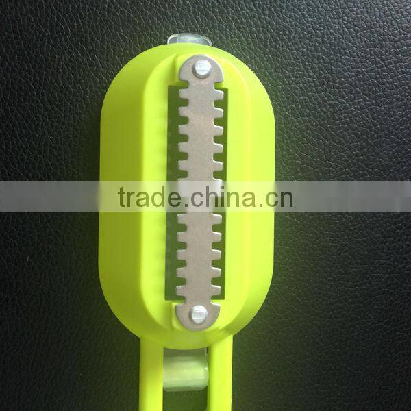 fish scaling knife,paner for fish,paner for fish scale,parer for fish scale,knife for fish