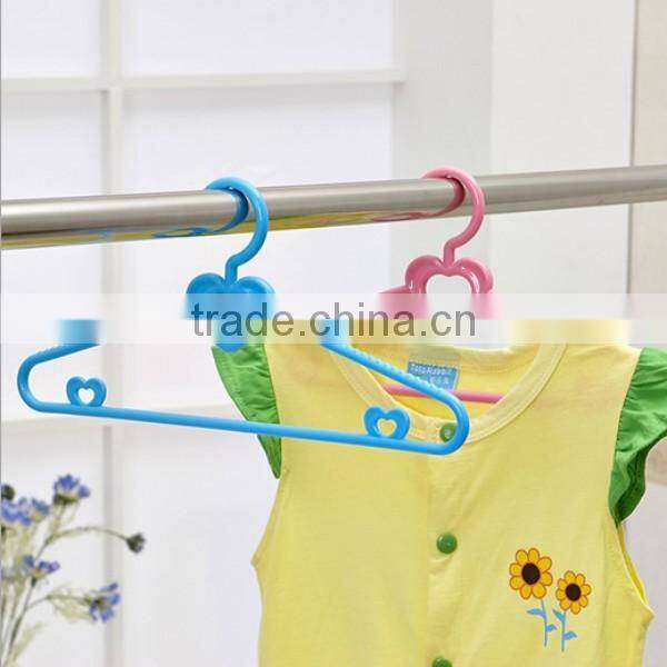 cheap candy color plastic hanger/manufacturer OEN hanger baby size/cheap candy color manufacturer
