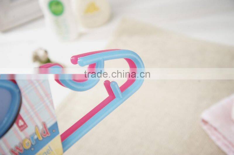 4 pcs mini size colorful plastic baby clothes hanger