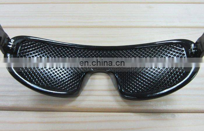 Pinhole Glasses to Correct Eye Vision