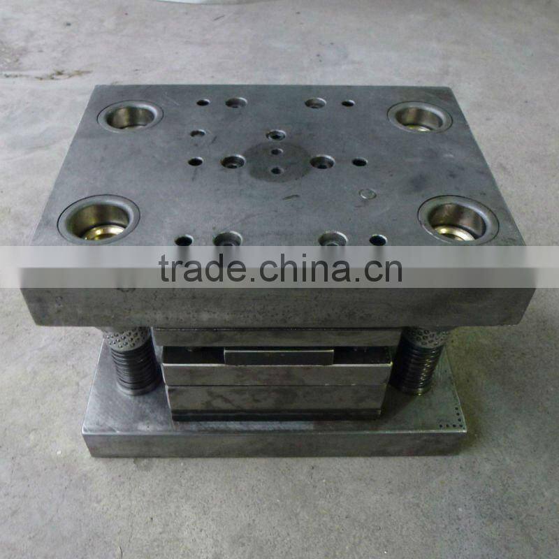 Automatic powder pressing metal stamping mould