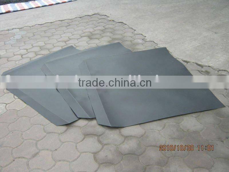 Solid slip sheet