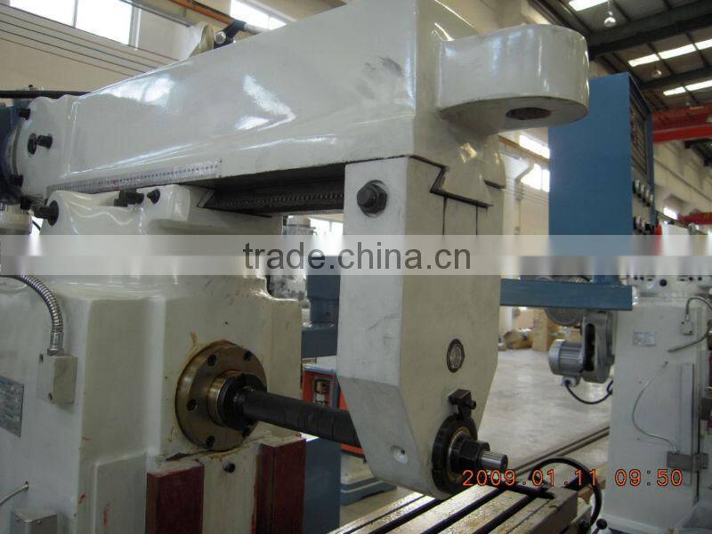 Universal Milling Machine
