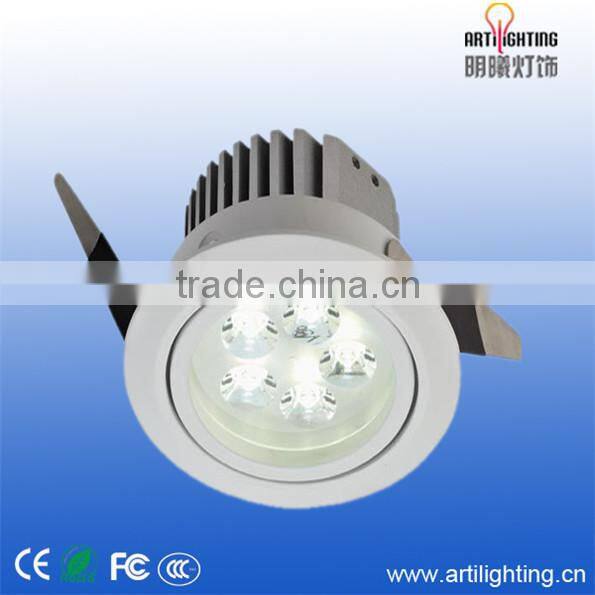 2015 new product retractable ceiling light