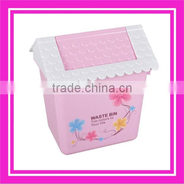 trash bin and recycling bin