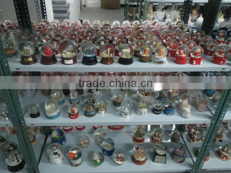 2015 newest elephant plastic snow globe for christmas