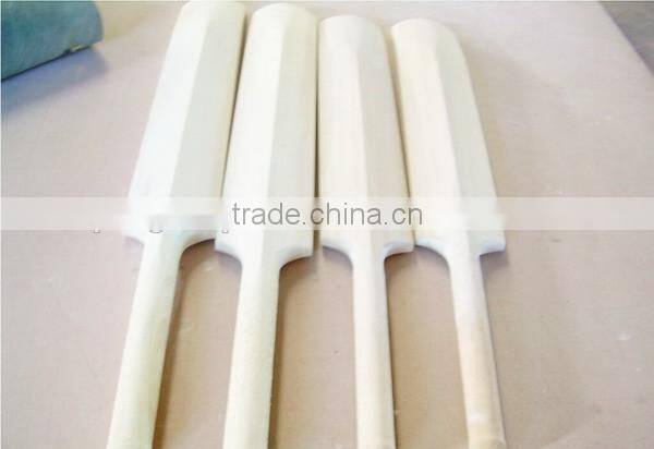 Best selling new products 2017 low price custom logo natural wood tennis ball cricket bat wholesale made in china