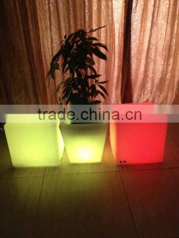 Waterproof outdoor plastic colors change led cube YM-LC4040
