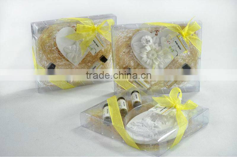 Scented plaster decoration with fragrance oil