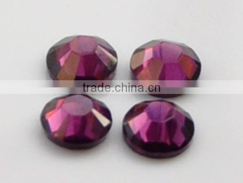 DMC Hot Fix Rhinestones Round Shape & Flatback & Glass Crystal Material in Light Amethyst