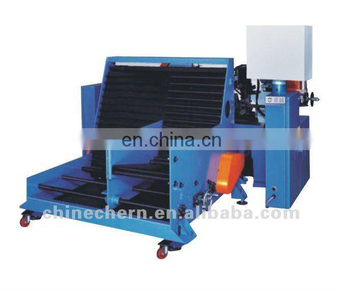 Automatic double-head chamfering machine