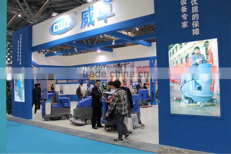 Commercial ride on large floor scrubber ,floor cleaning machine airport used scrubber