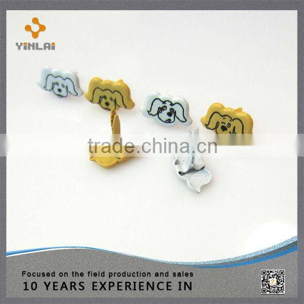 Metal yellow dog brads