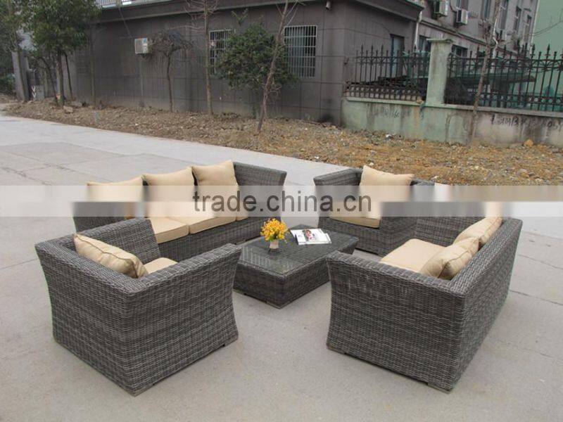 MODERN DESIGN ROUND WICKER GARDEN SET