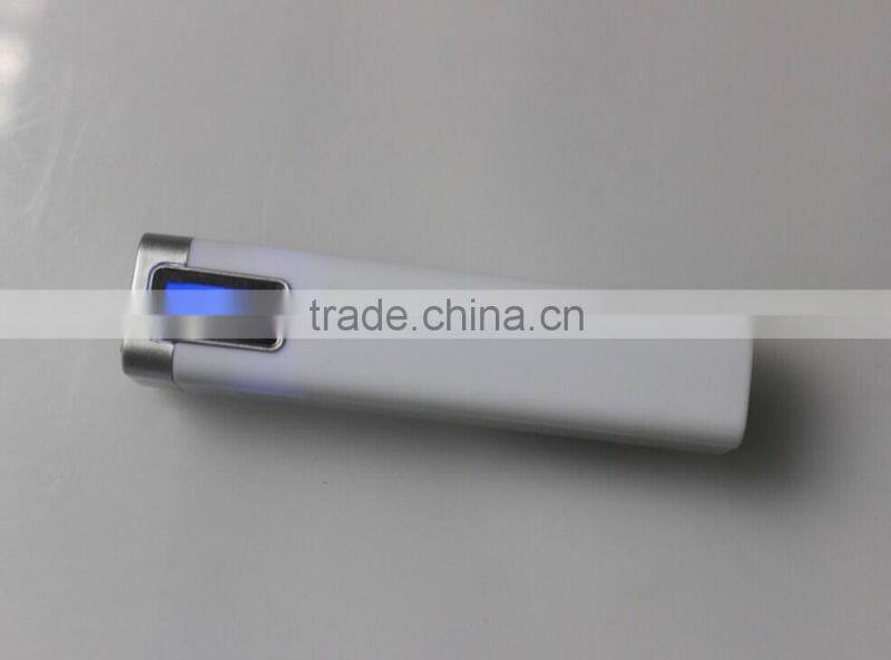 lipstick design 2600mah led screen portable power bank charger