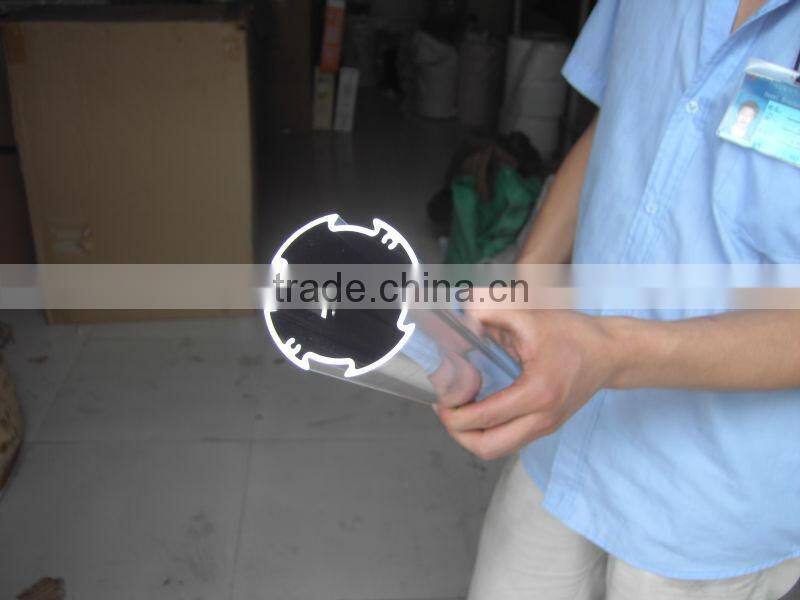 Retractable queue barrier,crowd control barrier