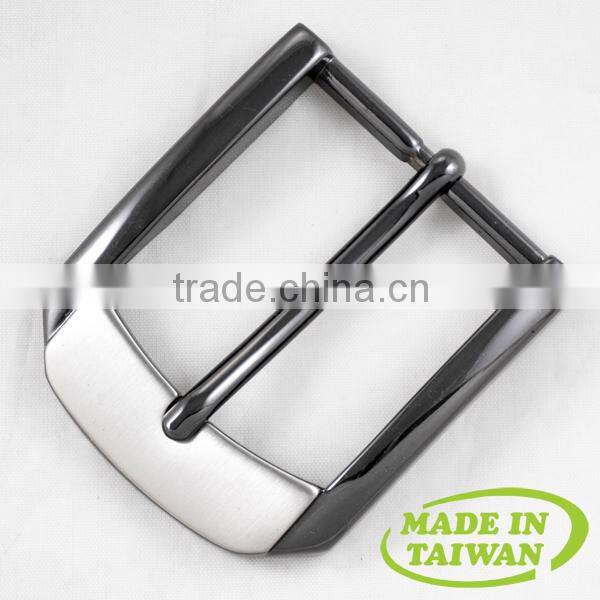 Large western style popular logo nickel alloy laser wolf belt buckle