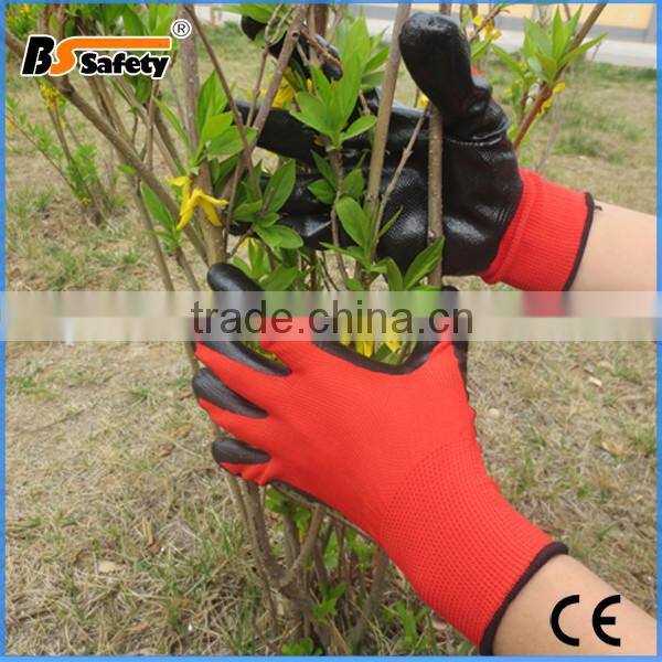 Garden Builders black nitrile coated nylon work safety gloves