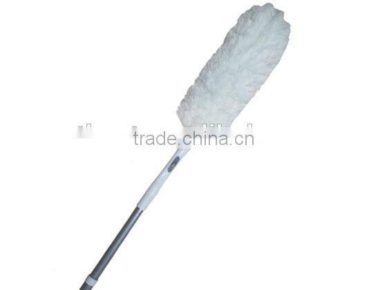 General Purpose Microfiber Duster With Extension pole 60606