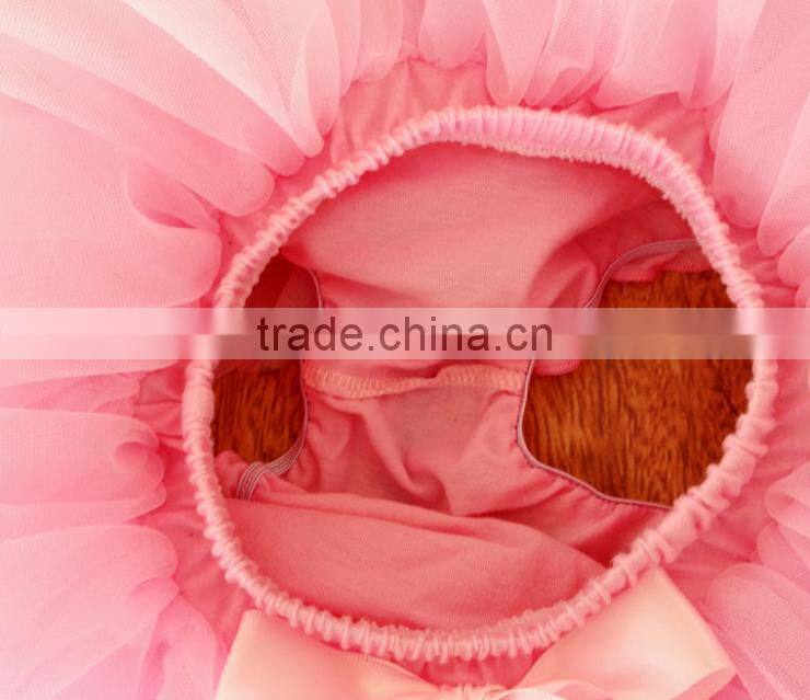 2015 Hot sales! baby pink wholesale lace ruffle tutu bloomers baby bloomers