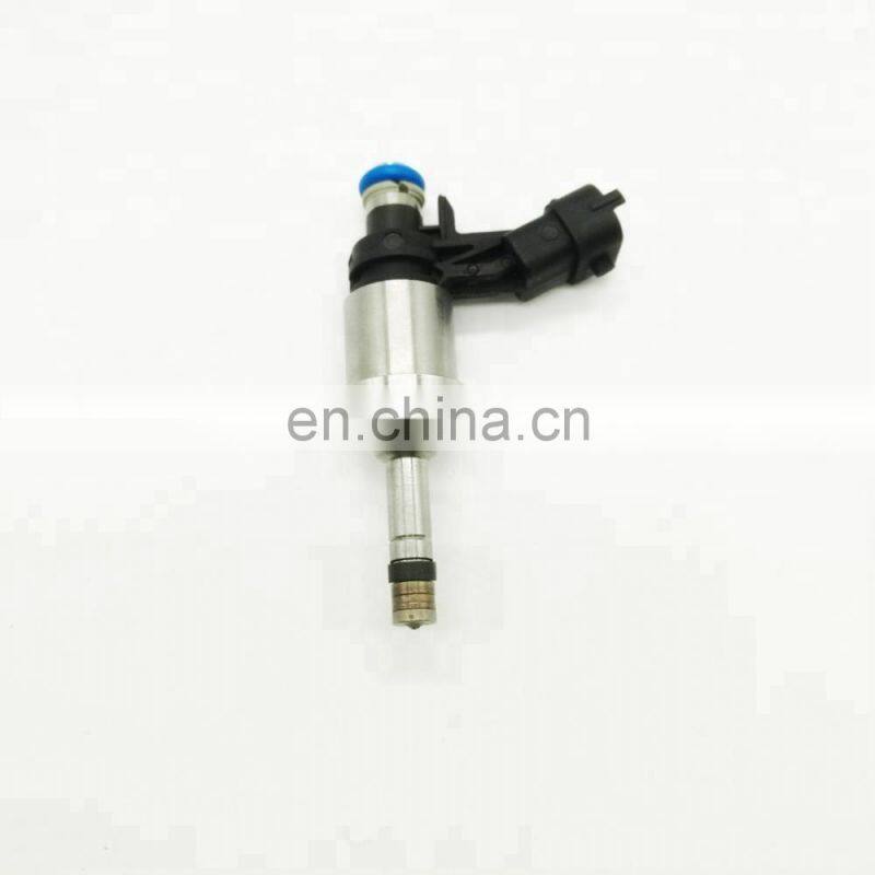 fuel injectors Injection 0261500114 12663380 For 3.6
