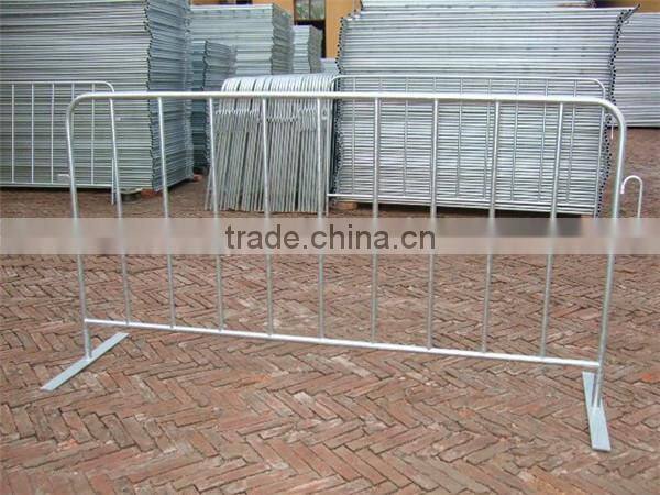 removable barrier fence