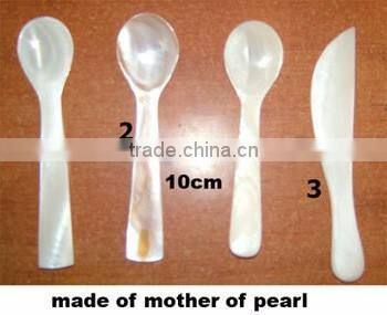 Caviar Mother of pearl spoon from VITRAPRO